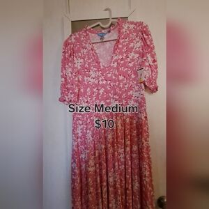 Women's Pink Floral Tiered Dress - Medium